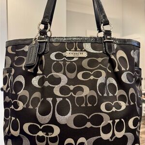 Coach Gallery Signature Black Canvas Double Handles Zipper Tote Shoulder Bag